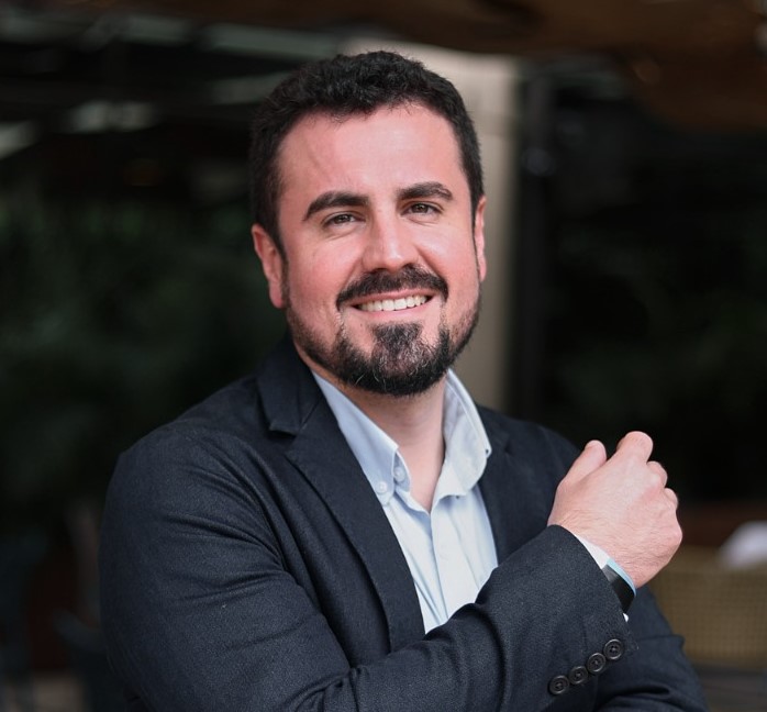 Dr. Tiago Lucas - Ortopedista
